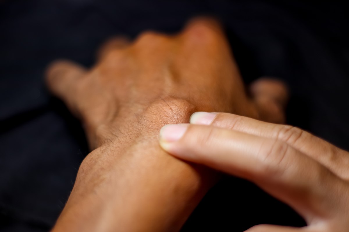 Apa Itu Ganglion Dan Mengapa Bisa Terjadi Apa Saja Gejalanya apa-itu-ganglion-dan-mengapa-bisa-terjadi-apa-saja-gejalanya