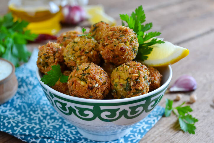 Falafel yang dipanggang dalam oven? Resep buncis yang sehat, tidak hanya untuk vegan